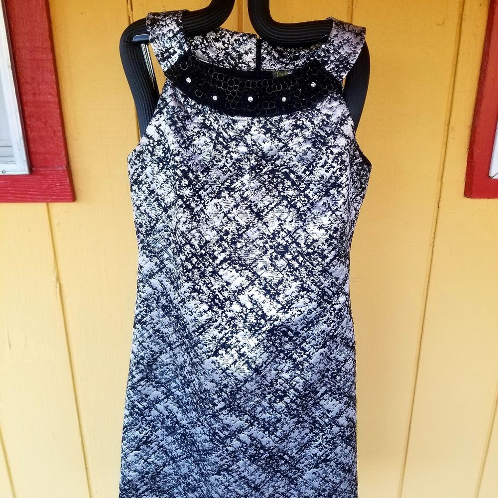 BLACK AND WHITE EVENING DRESS